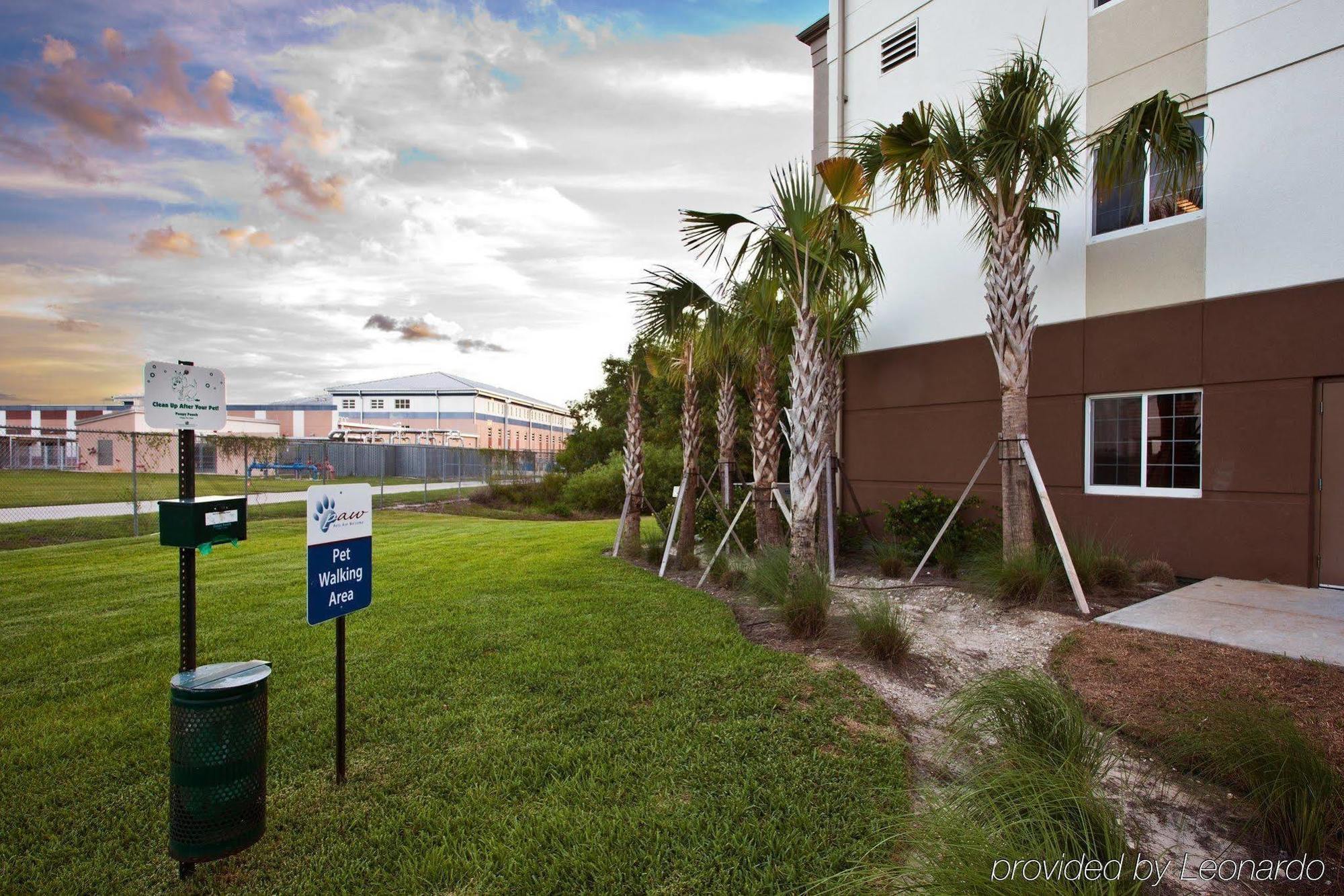Candlewood Suites Fort Myers/Sanibel Gateway By Ihg Interior foto
